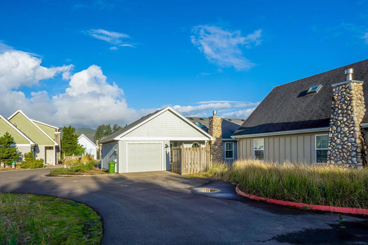 The Surfbird Villa Pacific City Ngoại thất bức ảnh